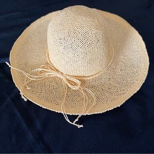 Yellow Chicos summer hat
